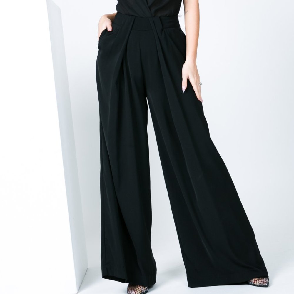 Little Black Wide-leg Pants